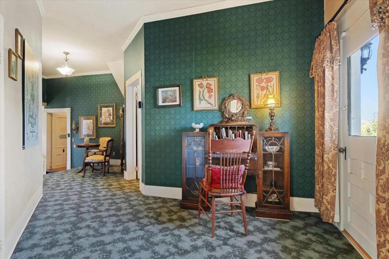 Four Winds Victorian Venue & Suites Bonham المظهر الخارجي الصورة